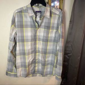 Patagonia Men’s Plaid Button Down- Size Medium